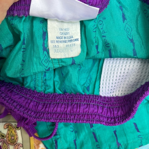 Vintage 90’s Umbro Sand Soccer Shorts-Size Large - Picture 7 of 10